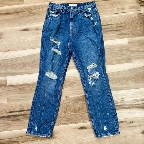Abercrombie and Fitch Curve Love High Rise Mom Jeans Women’s 27/4 - Picture 1 of 4